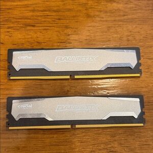 Crucial Ballistix Sport 8GB (2x4GB) DDR4 2400MHz